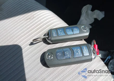 2015 Mazda Mazda3 I Touring из США, поврежденный, VIN 3MZBM1V7XFM234786